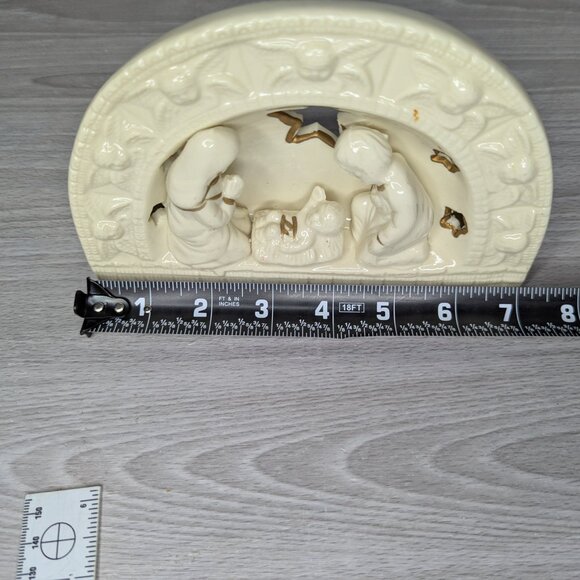 Vintage 1998 GS Ceramic Nativity Scene Tea Light Candle Holder White w/Gold Trim - Picture 8 of 10